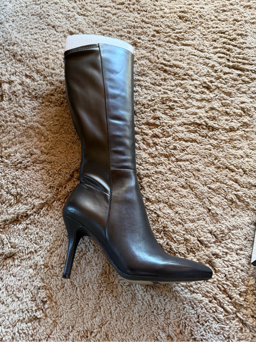 Nine West White and Black Trim Shoe Box - Picture 6 of 6